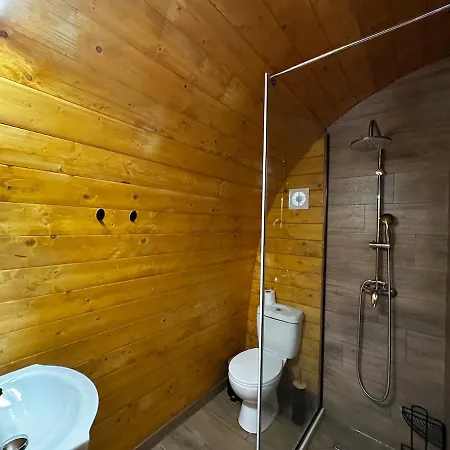 Small Wooden Paradise Near The Sea * Glifáda