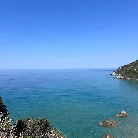 The Little Dream - Small Wooden Paradise Near The Sea